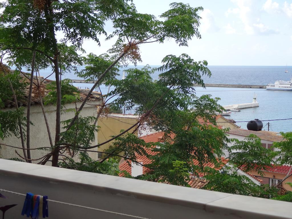 Remezzo Hotel & Studios Pythagóreion Rum bild
