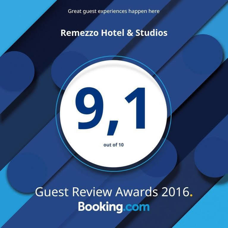 Remezzo Hotel & Studios Pythagóreion Exteriör bild